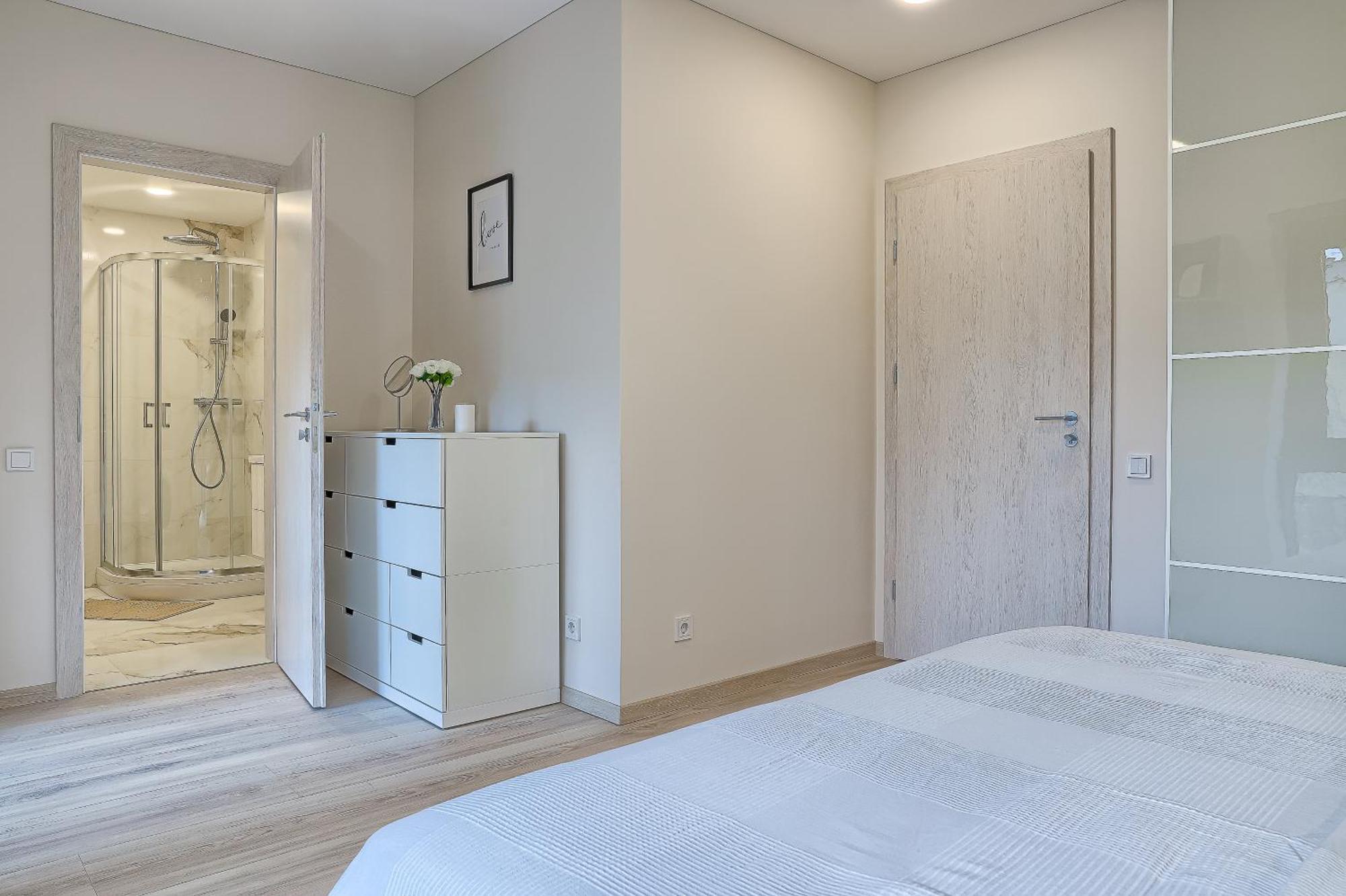 Business-Class Apartments X Free Parking X Self Check In 24X7 By H&H Vilnius Bagian luar foto